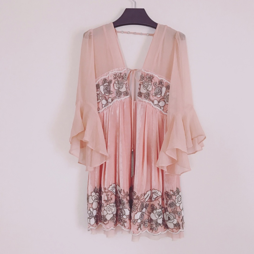 Free People Gemmas Limited Edition Holiday Dress Size Small - Embroidered Mini 🌸 - Picture 3 of 5